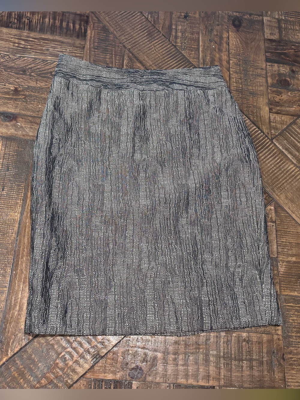 Ann Taylor Black and Gray Pencil Skirt in size 0. Never worn !